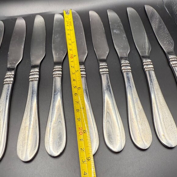 Oneida Avondale II Stainless Steel Butter Knives Set Of 9 Vintage - Picture 5 of 5